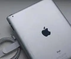 iPad 3 + в Подарок Зарядне