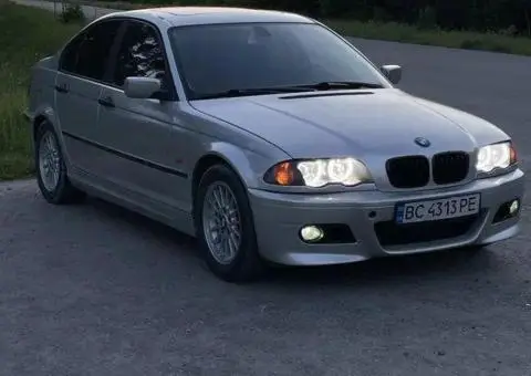 BMW 320d          . - 1/3