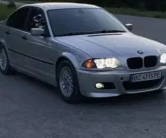 BMW 320d          .