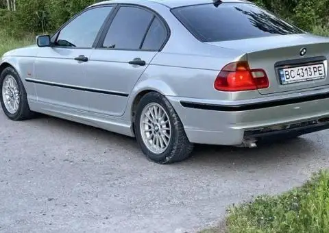 BMW 320d          . - 3/3