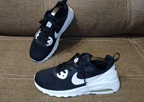 р35.5 NIKE Air Max Motion Детские кроссовки - 1/3