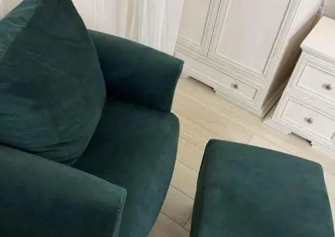 Мʼяке крісло з пуфом красивий колір велюр оксамит оксамитове антикіготь - 2/3