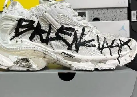 Кросівки Balenciaga Runner Graffiti White - 3/3