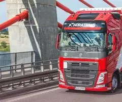 Надійна компанія у Польщі шукає водія C+E на міжнародні маршрути