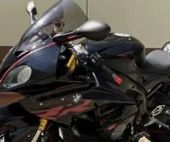 Мотоцикл BMW S1000RR 2016 рік