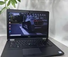 Ноутбук  Dell Latitude E5470/i7-6820H/8GB/SSD 256GB/14 " HD