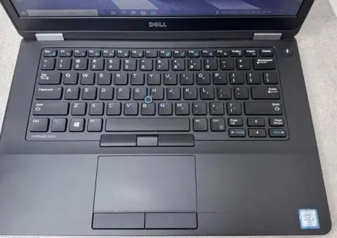 Ноутбук  Dell Latitude E5470/i7-6820H/8GB/SSD 256GB/14 " HD - 3/3