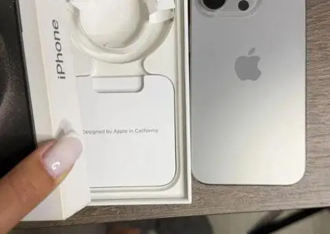 IPhone 15 pro 256 - 3/3