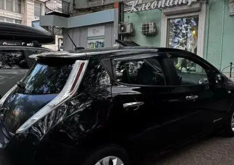 Nissan Leaf 2015 - 2/3