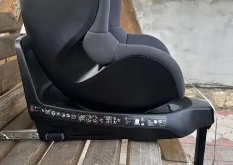 Britax Römer Dualfix M Plus у кольорі Midnight Grey - 1/3
