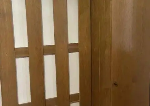 Шафа в коридорі