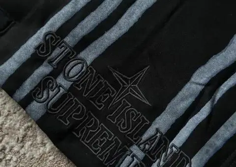 Шорти від stone island x supreme - 1/3