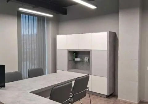 Престижний офіс 670 м² у центрі Дніпра — Бізнес-центр STROOM - 1/3