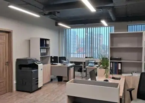 Престижний офіс 670 м² у центрі Дніпра — Бізнес-центр STROOM - 2/3