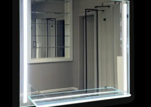 Дзеркало з LED підсвічуванням 600 х 700 мм.