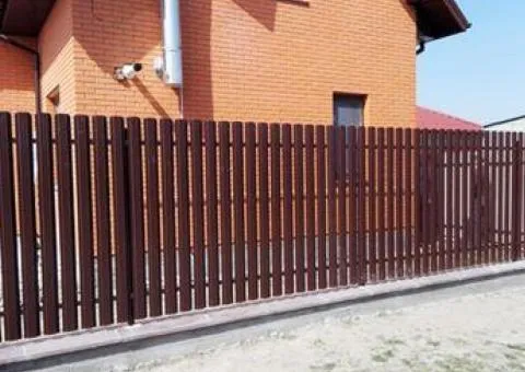Fence for country house from corrugated sheet, from mesh, from picket fence - 3/8