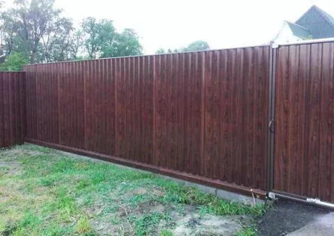 Fence for country house from corrugated sheet, from mesh, from picket fence - 8/8