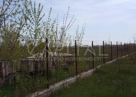 участок под жилую застройку - 3/8