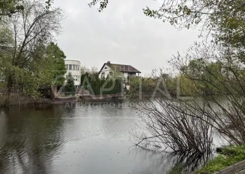 участок под жилую застройку - 5/8