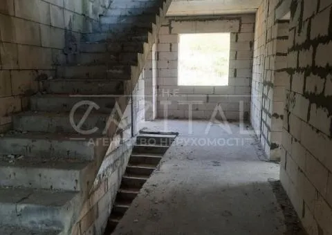 земля сельскохозяйственного назначения - 8/10