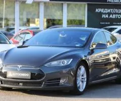 Tesla Model S, 2015 г.