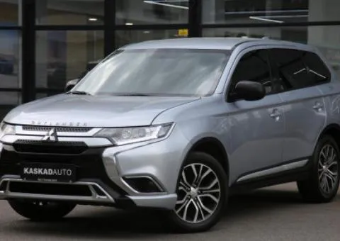 Mitsubishi Outlander, 2017 г.