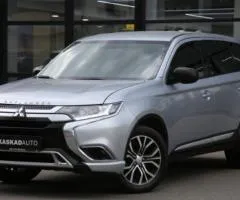 Mitsubishi Outlander, 2017 г.
