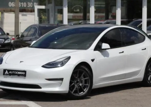 Tesla Model 3, 2021 г.