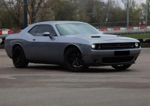 Dodge Challenger, 2016