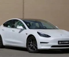 Tesla Model 3, 2020