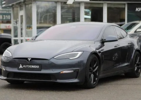 Tesla Model S, 2022