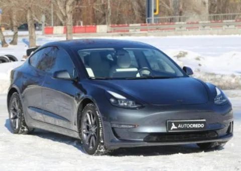 Tesla Model 3, 2021