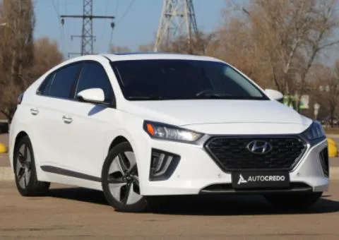 Hyundai Ioniq, 2021