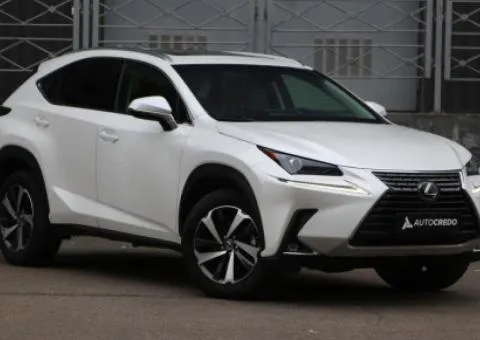 Lexus NX, 2021