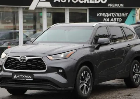 Toyota Highlander 2021, petrol, automatic, front-wheel drive, 73,000 km, Kharkiv