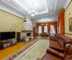 Apartment for rent, 2 rooms, 2 bathrooms, Horikhuvatskyi Shliakh 21, Kyiv, Holosiiv