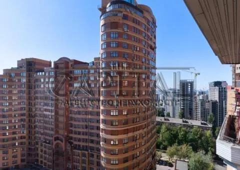 Продажа 5-комнатной квартиры, 190 м², ЖК «Митець», ул. Коновальца Евгения, Печерский район, Киев - 1/10