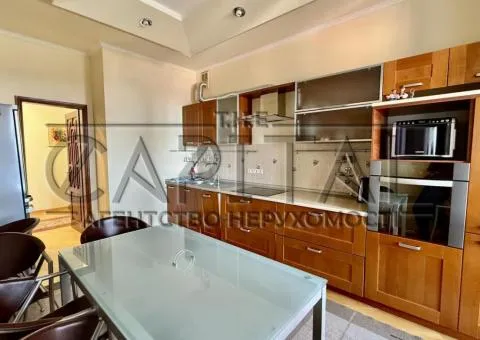 Apartment - 3/10