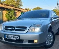 Opel Vectra 2004 year 2.2 gas-petrol Automatic