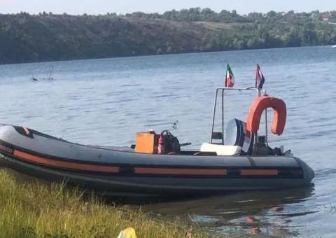 Італійський RIB ASSO 4.75 м + Yamaha 60 к.с. + лафет | Повний комплект