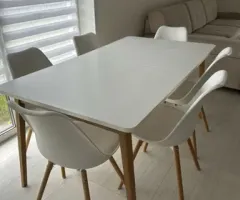 White extendable table 160 cm (2000 mm) + 8 chairs