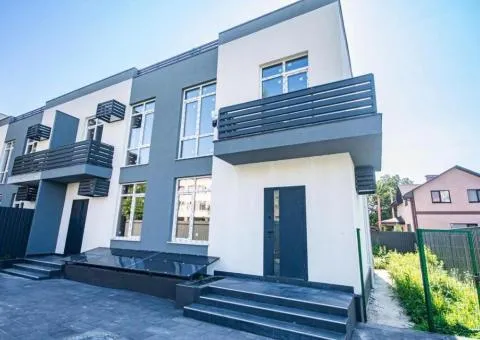 ТЕРМІНОВО! Останній таунхаус у центрі Вишгорода з укриттям - 1/8