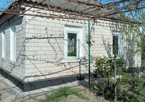 Продається затишний будинок з ремонтом і меблями. Заходь і живи! Продаж від власника.