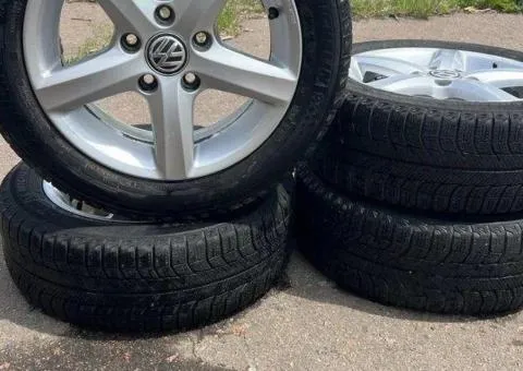 Комплект оригінальних литих дисків Volkswagen із зимовою гумою