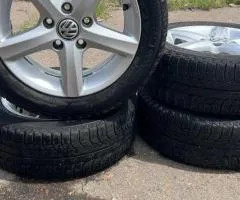 Комплект оригінальних литих дисків Volkswagen із зимовою гумою