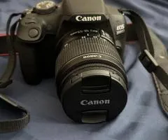 Продам Canon EOS 2000D + объектив Canon EF-S 18–55mm