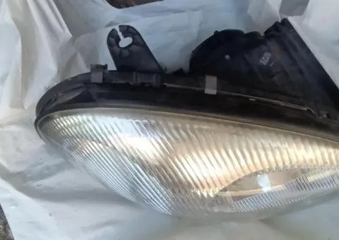 Продам оригинальную правую фару (FSO) DAEWOO LANOS