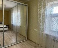 Продам 2-комнатную квартиру на ул. Хуторская / 125 школа