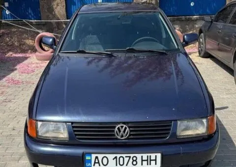 Volkswagen POLO 1997 года