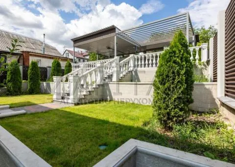 private house - 6/10